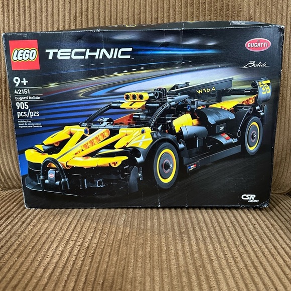LEGO Technic Yellow and Black Race Car  Bugatti 42151 - Picture 2 of 5